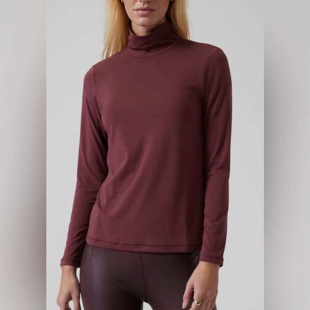 Athleta Women's Essential Turtleneck Decadent Chocolate